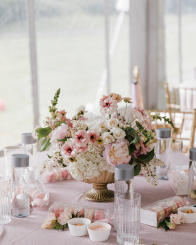 baby shower pink and white centerpiece